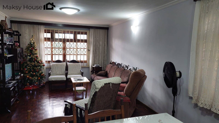 Casa com 4 Quartos à Venda,  em Boqueirão - Curitiba