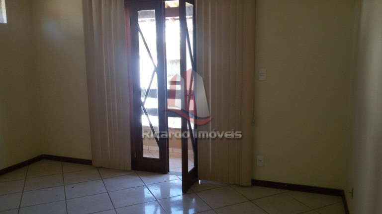 Imagem Imóvel com 2 Quartos à Venda, em Macaé Imagem Imóvel com 2 Quartos à Venda, em Macaé