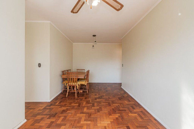 Imagem Imóvel com 2 Quartos à Venda, 76 m² em Petrópolis - Porto Alegre Imagem Imóvel com 2 Quartos à Venda, 76 m² em Petrópolis - Porto Alegre