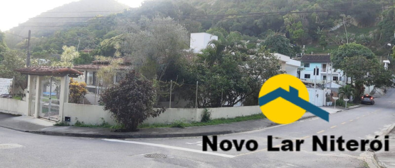 Casa à Venda, 432 m² em Piratininga - Niterói