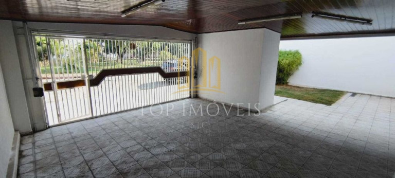 Imagem Casa com 4 Quartos à Venda, 300 m² em Jardim Santa Maria - Jacareí Imagem Casa com 4 Quartos à Venda, 300 m² em Jardim Santa Maria - Jacareí