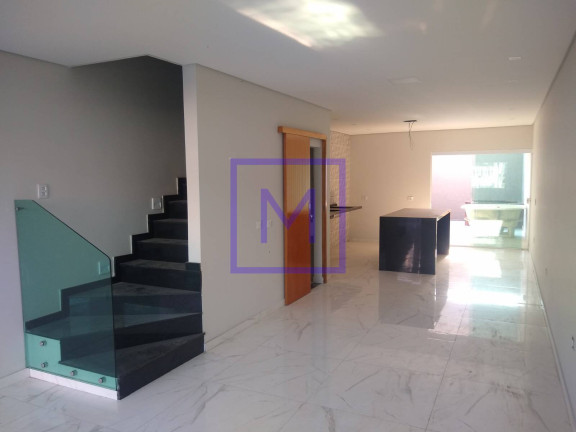 Casa com 3 Quartos à Venda,  em Vila Carrão - São Paulo