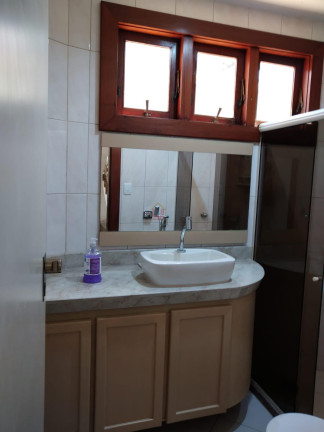 Imagem Casa de Condomínio com 4 Quartos à Venda, 366 m²