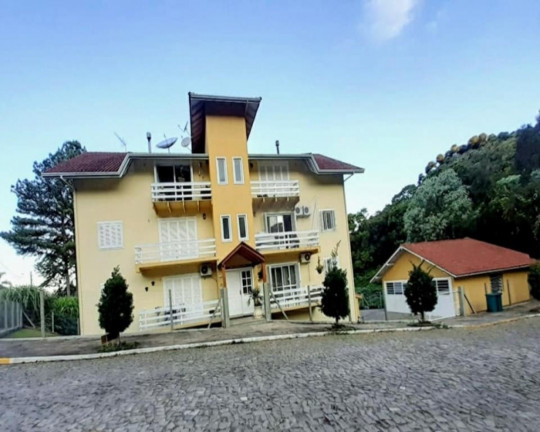 Imagem Imóvel com 3 Quartos à Venda, 85 m² em Centro - Nova Petrópolis Imagem Imóvel com 3 Quartos à Venda, 85 m² em Centro - Nova Petrópolis