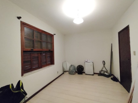 Imagem Casa com 4 Quartos à Venda, 114 m² em Santa Cecília - Teresópolis Imagem Casa com 4 Quartos à Venda, 114 m² em Santa Cecília - Teresópolis