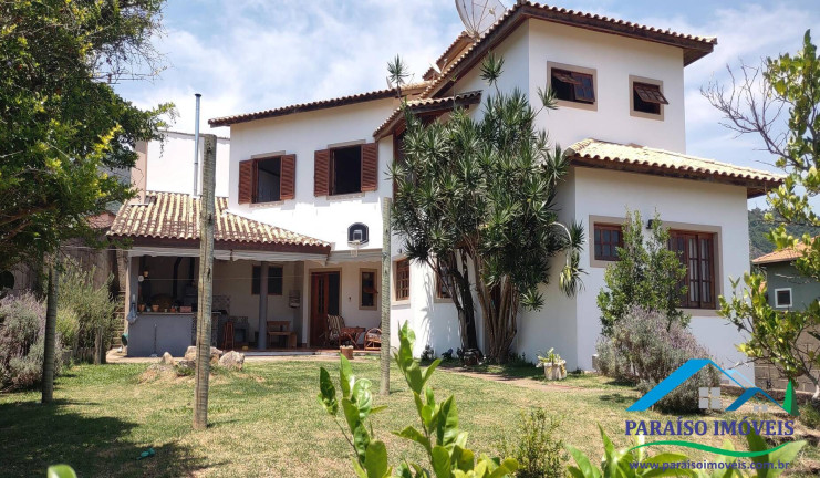 Casa à Venda, 800 m² em Centro - Paraisópolis