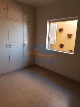 Imagem Sobrado com 4 Quartos à Venda, 180 m² em Jardim Macedo - Ribeirão Preto Imagem Sobrado com 4 Quartos à Venda, 180 m² em Jardim Macedo - Ribeirão Preto