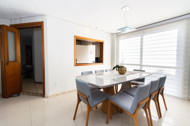Imagem Casa com 4 Quartos à Venda, 250 m² em São José - Canoas Imagem Casa com 4 Quartos à Venda, 250 m² em São José - Canoas