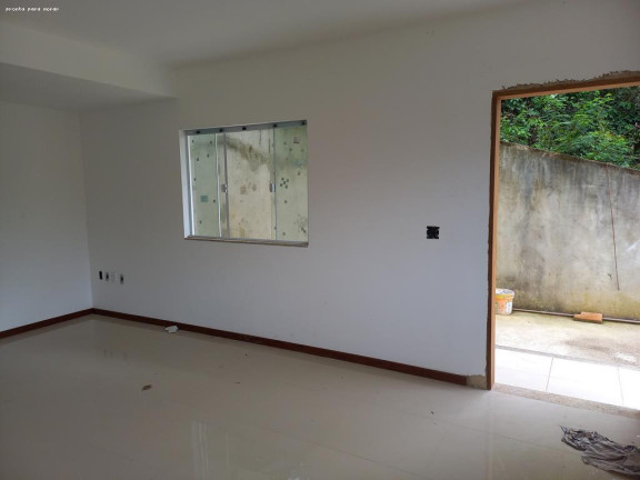 Imagem Casa com 3 Quartos à Venda, 375 m² em Serra Grande - Niterói Imagem Casa com 3 Quartos à Venda, 375 m² em Serra Grande - Niterói