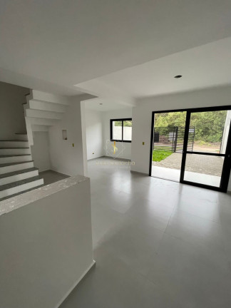 Imagem Sobrado com 3 Quartos à Venda, 77 m² em Brejatuba - Guaratuba Imagem Sobrado com 3 Quartos à Venda, 77 m² em Brejatuba - Guaratuba