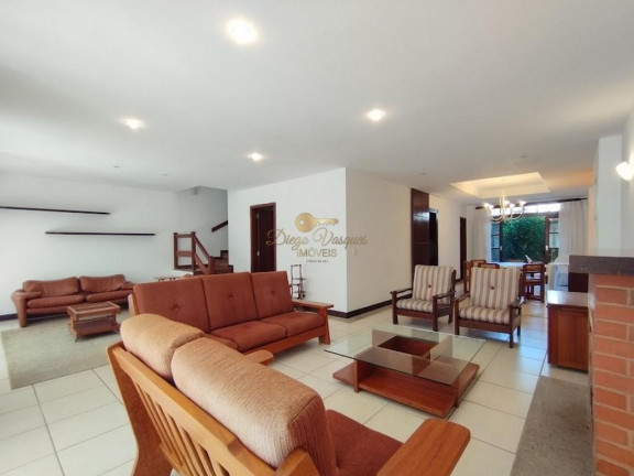 Casa com 4 Quartos à Venda, 220 m² em Carlos Guinle - Teresópolis
