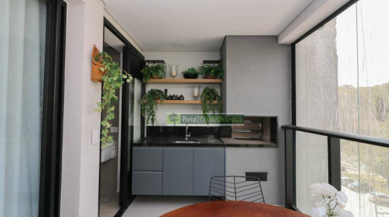Imagem Apartamento com 2 Quartos à Venda, 72 m² em Cabral - Curitiba