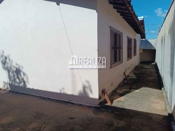 Imagem Casa com 3 Quartos à Venda, 300 m² em Vila Alvorada - Uberaba Imagem Casa com 3 Quartos à Venda, 300 m² em Vila Alvorada - Uberaba