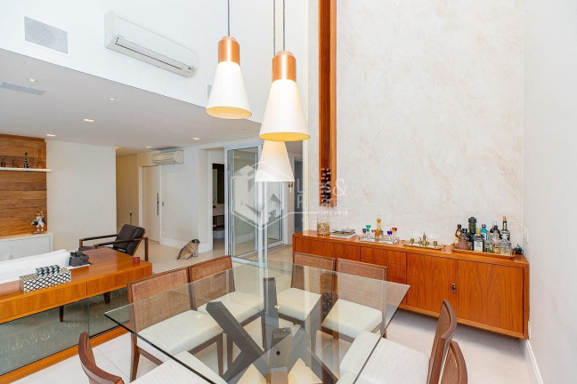 Imagem Apartamento com 3 Quartos à Venda, 240 m² em Vila Mariana - São Paulo Imagem Apartamento com 3 Quartos à Venda, 240 m² em Vila Mariana - São Paulo