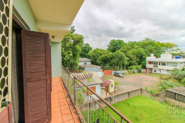 Imagem Casa com 3 Quartos à Venda, 299 m² em Glória - Porto Alegre Imagem Casa com 3 Quartos à Venda, 299 m² em Glória - Porto Alegre