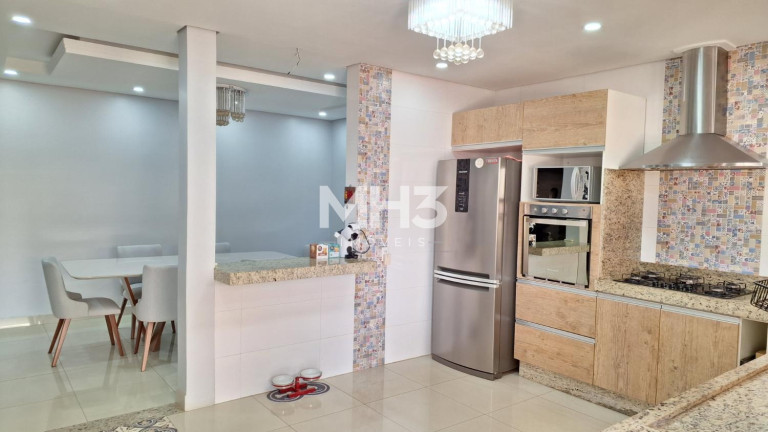 Imagem Sobrado com 3 Quartos à Venda, 250 m² em Jardim Residencial Ravagnani - Sumaré Imagem Sobrado com 3 Quartos à Venda, 250 m² em Jardim Residencial Ravagnani - Sumaré