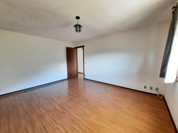 Imagem Casa com 4 Quartos à Venda, 229 m² em Parque Do Ingá - Teresópolis Imagem Casa com 4 Quartos à Venda, 229 m² em Parque Do Ingá - Teresópolis
