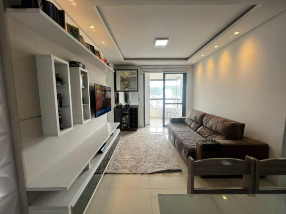 Apartamento com 2 Quartos à Venda, 74 m² em Kobrasol - São José