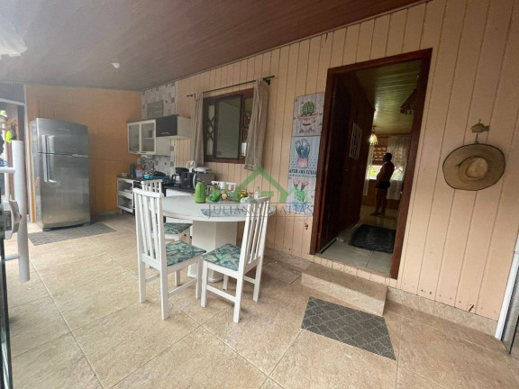 Imagem Casa com 3 Quartos à Venda, 334 m² em Salinas - Balneário Barra Do Sul
