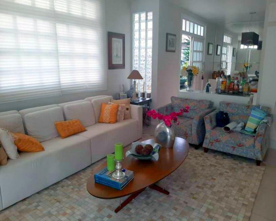 Imagem Casa com 5 Quartos à Venda, 300 m² em Busca Vida (abrantes) - Camaçari Imagem Casa com 5 Quartos à Venda, 300 m² em Busca Vida (abrantes) - Camaçari