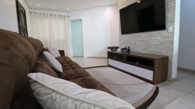 Imagem Casa de Condomínio com 3 Quartos à Venda, 168 m² em Jardim Virginia Bianca - São Paulo