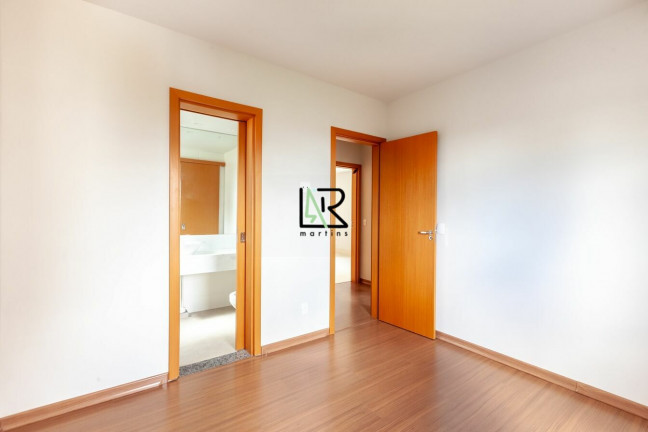 Imagem Apartamento com 3 Quartos à Venda, 77 m² em Santo Antônio - Belo Horizonte Imagem Apartamento com 3 Quartos à Venda, 77 m² em Santo Antônio - Belo Horizonte