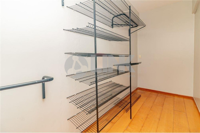 Imagem Apartamento com 3 Quartos à Venda, 109 m² em Centro Histórico - Porto Alegre Imagem Apartamento com 3 Quartos à Venda, 109 m² em Centro Histórico - Porto Alegre