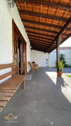 Imagem Imóvel com 5 Quartos à Venda, 200 m² em Canto Do Forte - Praia Grande Imagem Imóvel com 5 Quartos à Venda, 200 m² em Canto Do Forte - Praia Grande