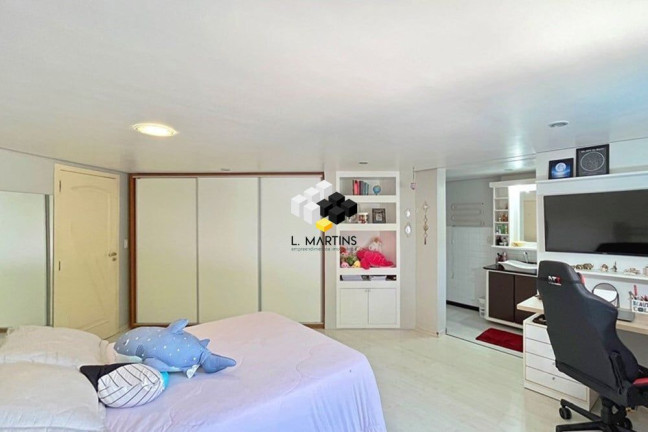 Imagem Casa com 3 Quartos à Venda, 395 m² em Espírito Santo - Porto Alegre Imagem Casa com 3 Quartos à Venda, 395 m² em Espírito Santo - Porto Alegre