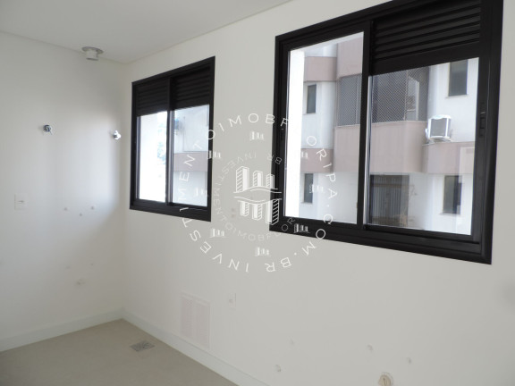 Imagem Apartamento com 3 Quartos à Venda, 107 m² em Centro - Florianópolis Imagem Apartamento com 3 Quartos à Venda, 107 m² em Centro - Florianópolis