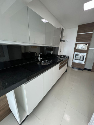 Imagem Apartamento com 3 Quartos à Venda, 140 m² em Pioneiros - Balneário Camboriú