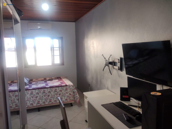 Imagem Casa com 2 Quartos à Venda, 360 m² em Carianos - Florianópolis Imagem Casa com 2 Quartos à Venda, 360 m² em Carianos - Florianópolis
