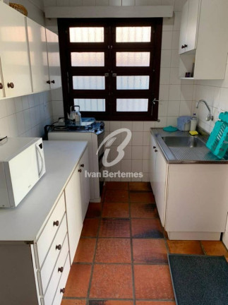 Imagem Casa com 4 Quartos para Temporada, em Centro - Bombinhas Imagem Casa com 4 Quartos para Temporada, em Centro - Bombinhas