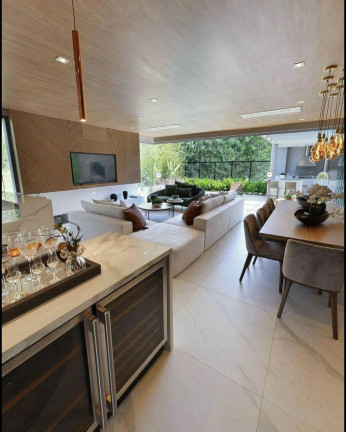 Imagem Casa de Condomínio com 3 Quartos à Venda, 200 m² em Tamboré - Santana De Parnaíba Imagem Casa de Condomínio com 3 Quartos à Venda, 200 m² em Tamboré - Santana De Parnaíba