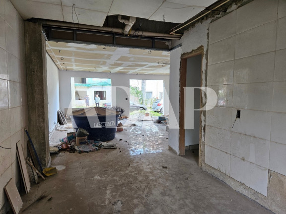 Imagem Casa com 4 Quartos à Venda, 198 m² em Barra De Guaratiba - Rio De Janeiro