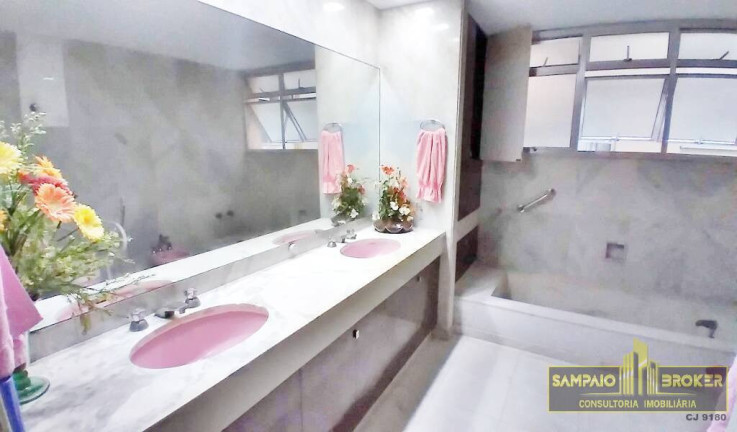 Imagem Apartamento com 4 Quartos para Alugar,  em Leme - Rio De Janeiro