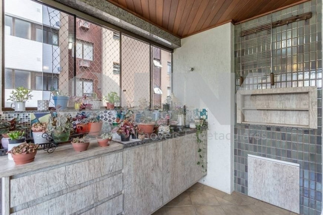 Imagem Apartamento com 3 Quartos à Venda, 146 m² em Petrópolis - Porto Alegre Imagem Apartamento com 3 Quartos à Venda, 146 m² em Petrópolis - Porto Alegre