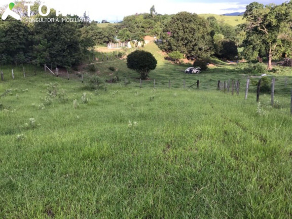 Imagem Imóvel com 3 Quartos à Venda, 8.000 m² em Brigadeiro Tobias - Sorocaba Imagem Imóvel com 3 Quartos à Venda, 8.000 m² em Brigadeiro Tobias - Sorocaba