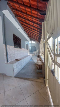 Imagem Casa com 3 Quartos à Venda, 220 m² Imagem Casa com 3 Quartos à Venda, 220 m²