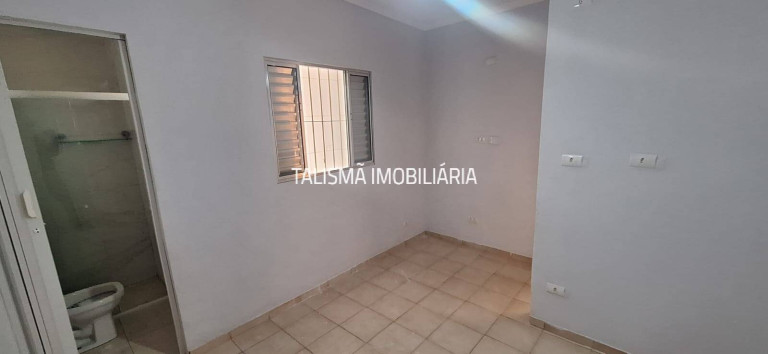 Imagem Casa com 3 Quartos para Alugar, 200 m² em Jardim Maria Virginia - São Paulo