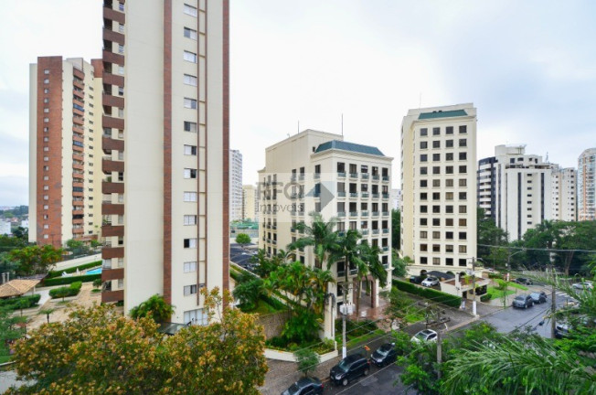 Imagem Imóvel com 3 Quartos à Venda, 226 m² em Vila Suzana - São Paulo
