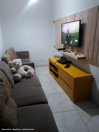 Imagem Casa com 3 Quartos à Venda, 110 m² em Ramos - Rio De Janeiro Imagem Casa com 3 Quartos à Venda, 110 m² em Ramos - Rio De Janeiro