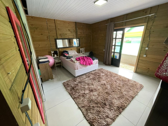 Imagem Casa com 2 Quartos à Venda, 288 m² em Monte Alegre - Camboriú Imagem Casa com 2 Quartos à Venda, 288 m² em Monte Alegre - Camboriú