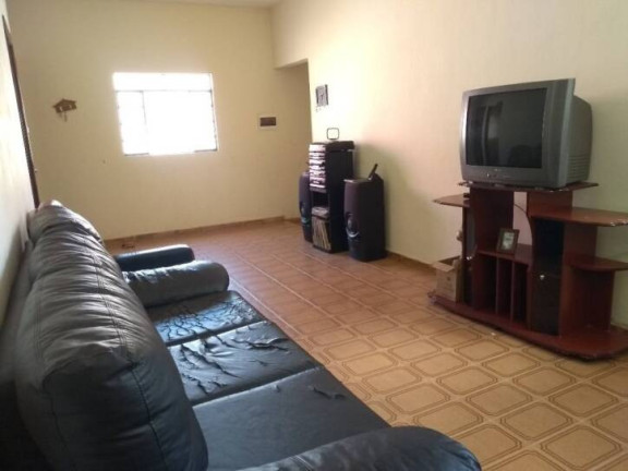 Imagem Casa com 3 Quartos à Venda, 200 m² em Vila São José - Taubaté
