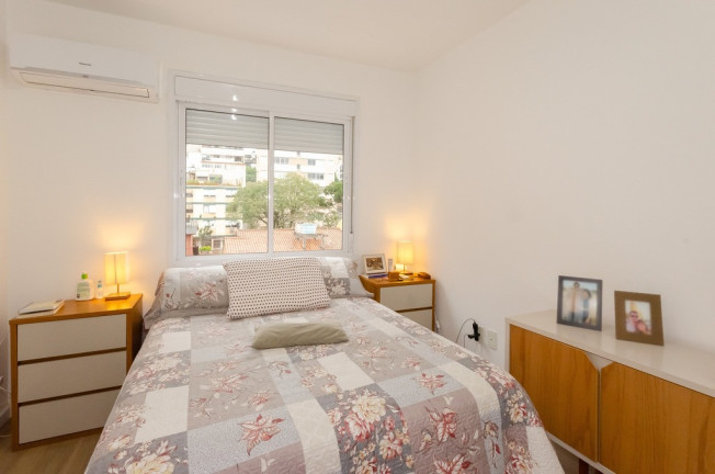 Imagem Apartamento com 3 Quartos à Venda, 65 m² em Petrópolis - Porto Alegre Imagem Apartamento com 3 Quartos à Venda, 65 m² em Petrópolis - Porto Alegre