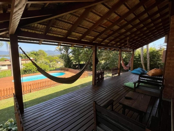 Imagem Casa com 3 Quartos à Venda, 200 m² em Ibiraquera - Imbituba Imagem Casa com 3 Quartos à Venda, 200 m² em Ibiraquera - Imbituba