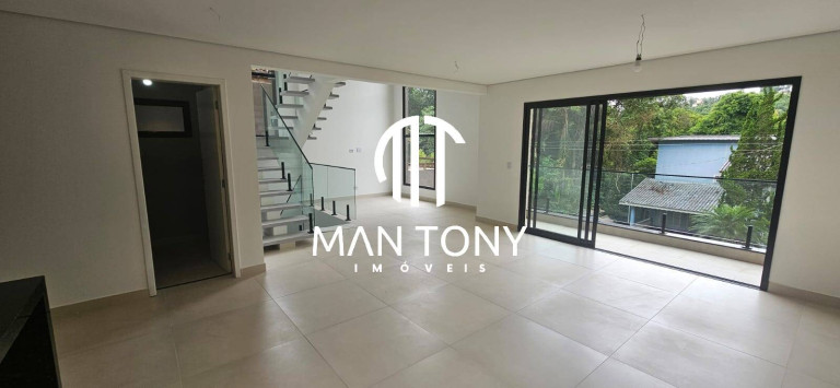 Imagem Casa com 3 Quartos à Venda, 360 m² em Transurb - Itapevi Imagem Casa com 3 Quartos à Venda, 360 m² em Transurb - Itapevi