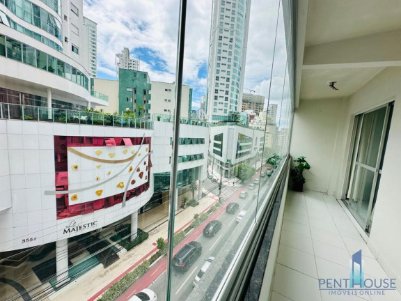 Imagem Apartamento com 2 Quartos à Venda, 65 m² em Centro - Balneário Camboriú