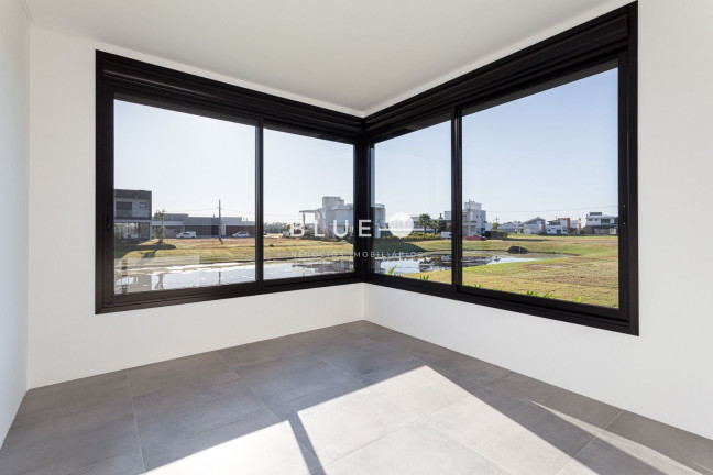 Imagem Casa de Condomínio com 3 Quartos à Venda, 205 m² em Centro - Torres Imagem Casa de Condomínio com 3 Quartos à Venda, 205 m² em Centro - Torres