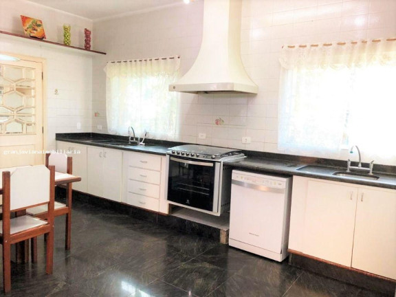 Imagem Casa à Venda, em São Paulo 2 - Cotia Imagem Casa à Venda, em São Paulo 2 - Cotia